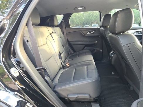 Used 2023 Chevrolet Blazer LT w/ LPO, Black Grille Bar Package FWD image 10