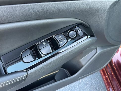 Used 2024 Nissan Altima 2.5 SL image 28