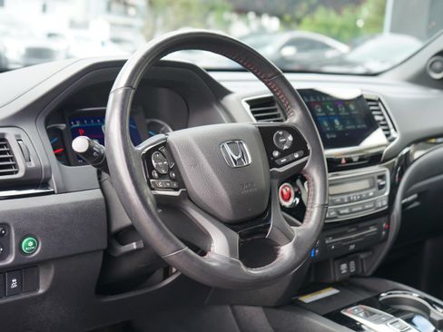 Used 2022 Honda Pilot Black Edition image 10