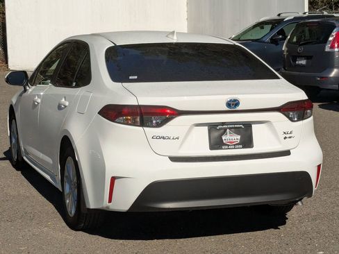 Used 2025 Toyota Corolla XLE image 7
