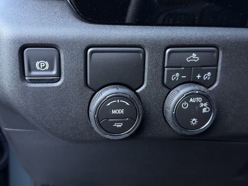 New 2026 Chevrolet Silverado 1500 LT w/ Texas Edition Plus image 17