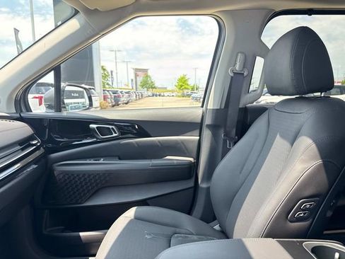 New 2026 Kia Carnival SX Prestige FWD image 18