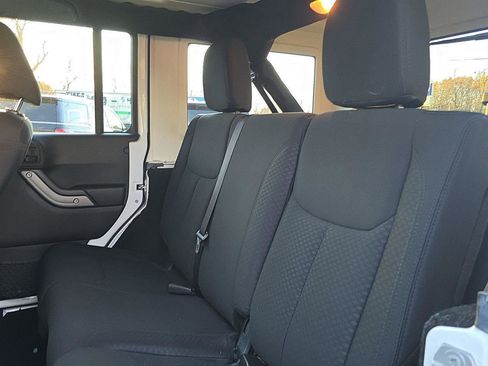 Used 2015 Jeep Wrangler Unlimited Sport w/ Quick Order Package 24S image 31
