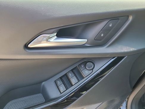 New 2026 Chevrolet Equinox LT w/ Midnight Edition FWD image 31