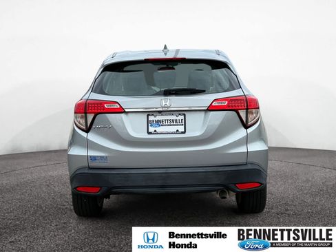 Used 2019 Honda HR-V LX image 4