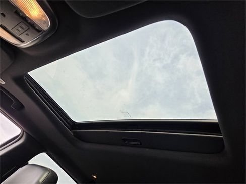 Used 2020 Jeep Grand Cherokee Limited w/ Trailer Tow Group IV image 17