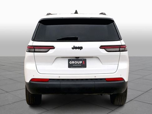 Used 2024 Jeep Grand Cherokee L Laredo image 8