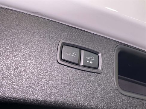 New 2026 Porsche Macan S image 20