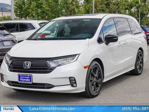 Certified 2024 Honda Odyssey Sport image 4