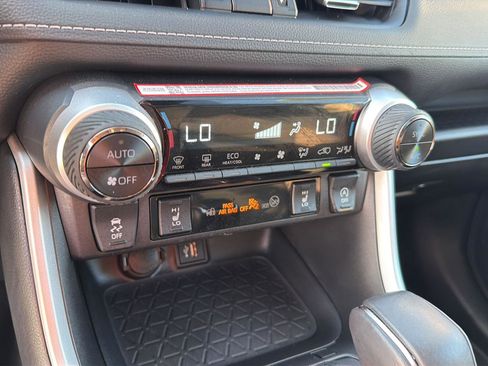 Used 2025 Toyota RAV4 XLE Premium w/ Weather Package FWD image 26