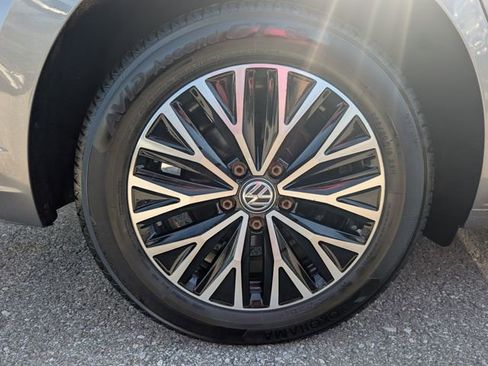 Used 2019 Volkswagen Jetta FWD image 26