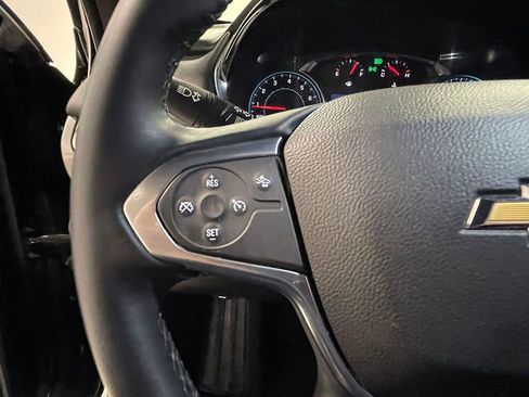 Used 2023 Chevrolet Traverse LT image 9