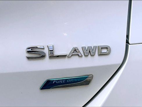 Used 2014 Nissan Rogue SL w/ SL Premium Package AWD/4WD image 10