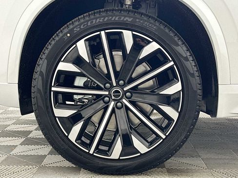 New 2026 Volvo XC90 B5 Core image 31