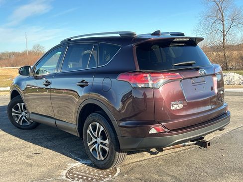 Used 2016 Toyota RAV4 LE image 2
