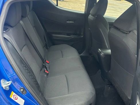 Used 2018 Toyota C-HR image 12