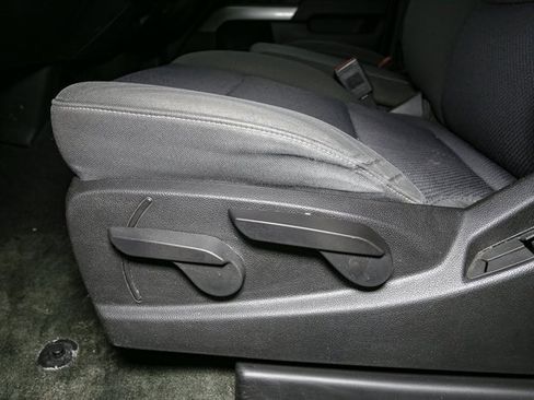 Used 2015 Chevrolet Silverado 1500 LT image 29