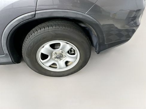 Used 2015 Honda CR-V LX image 11