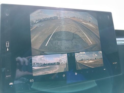 Used 2022 Tesla Model S image 25