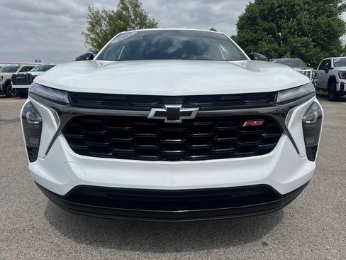 Used 2025 Chevrolet Trax RS w/ Sunroof Package FWD image 10