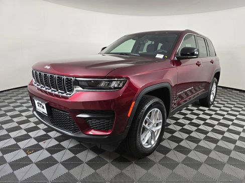New 2025 Jeep Grand Cherokee Laredo X image 8