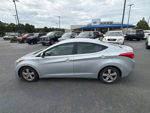 Used 2013 Hyundai Elantra GLS FWD image 17