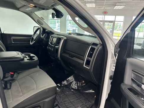 Used 2022 RAM 1500 Classic SLT w/ Protection Group AWD/4WD image 24
