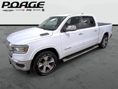 Used 2022 RAM 1500 Laramie AWD/4WD image 1