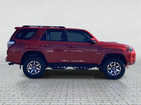 Certified 2020 Toyota 4Runner TRD Off-Road image 8