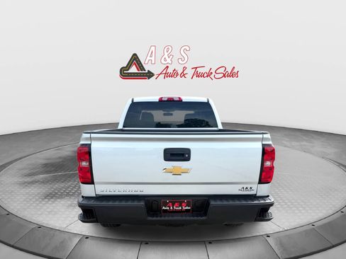 Used 2017 Chevrolet Silverado 1500 W/T AWD/4WD image 4