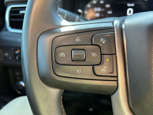 Used 2023 GMC Yukon XL Denali image 19