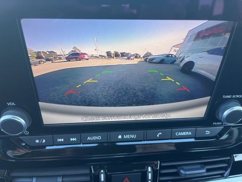 New 2025 Nissan Pathfinder SV image 13