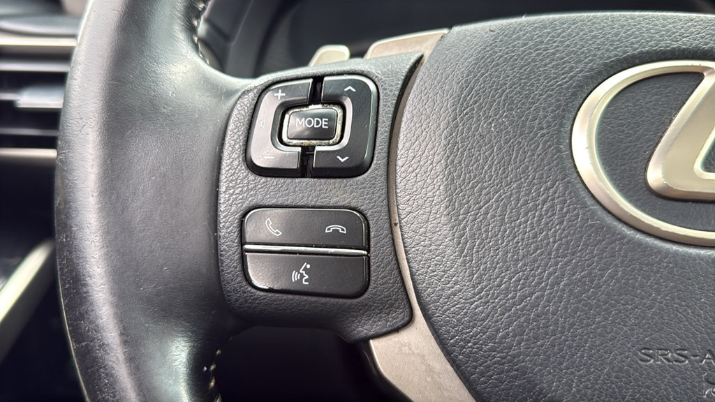 Used 2018 Lexus IS 300 w/ Accessory Package 2 RWD image 28
