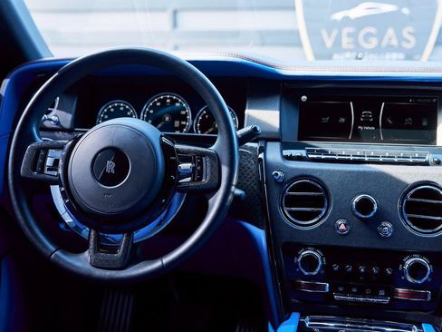 Used 2021 Rolls-Royce Cullinan Black Badge image 63