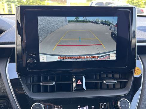 Used 2025 Toyota Corolla Cross AWD Hybrid w/ Convenience Package image 33