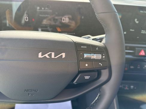 New 2026 Kia Sportage EX w/ EX Panorama Roof Package image 31