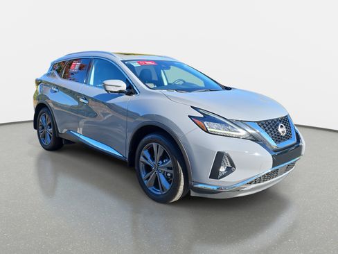 Certified 2024 Nissan Murano Platinum w/ Cargo Package image 3