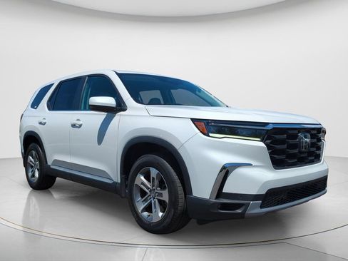Used 2024 Honda Pilot EX-L image 4