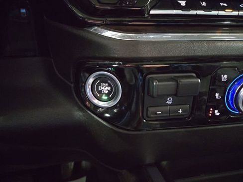 Used 2024 GMC Sierra 3500 SLT w/ SLT Premium Package image 22