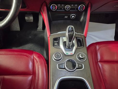 Used 2021 Alfa Romeo Stelvio Ti w/ Active Assist 2 Package TI AWD/4WD image 13