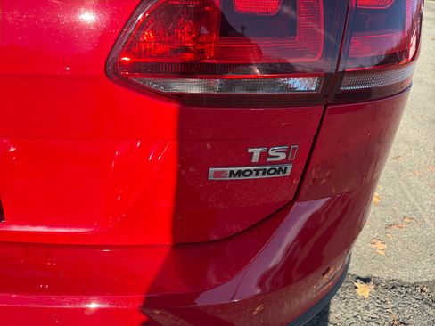 Used 2017 Volkswagen Golf Alltrack SEL image 9