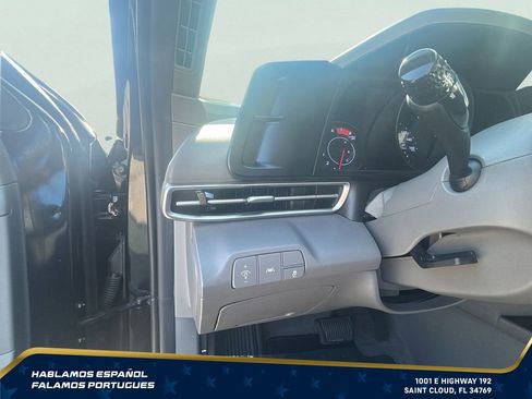 Used 2023 Hyundai Elantra SEL w/ Preferred Accessory Package FWD image 14