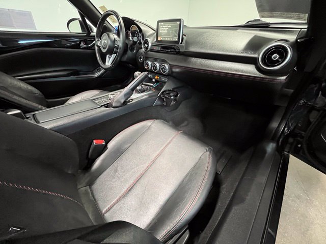 Used 2017 MAZDA MX-5 Miata RF Grand Touring RWD image 10