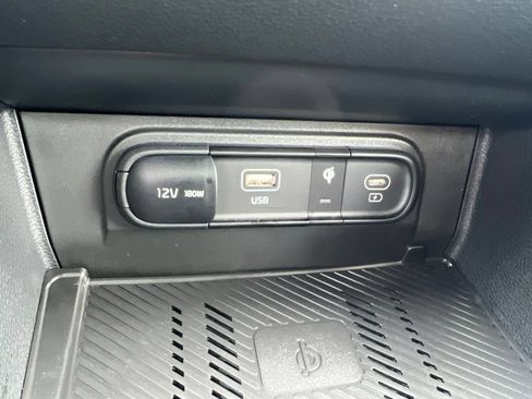 Certified 2025 Kia Sportage EX w/ Premium Package AWD/4WD image 58