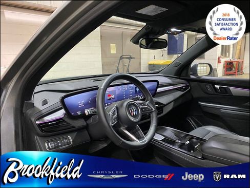 Used 2025 Buick Enclave Preferred image 30