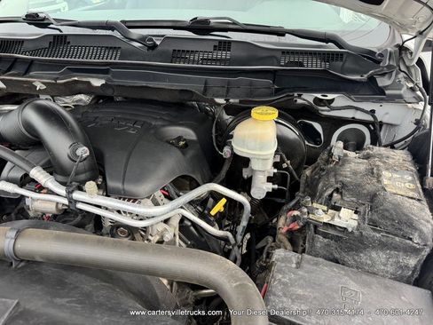 Used 2018 RAM 1500 Classic SLT AWD/4WD image 17