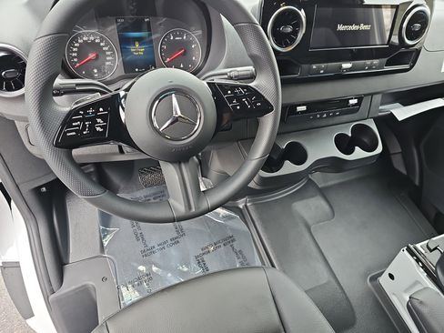 New 2026 Mercedes-Benz Sprinter 2500 image 17