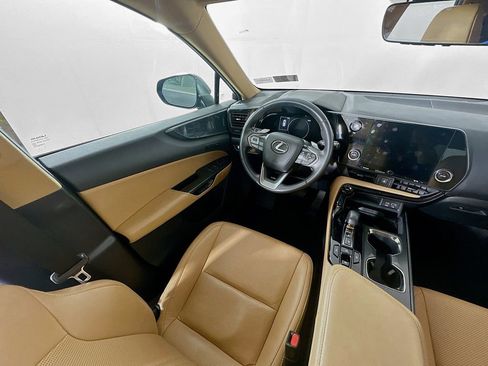 Used 2023 Lexus NX 250 FWD image 9
