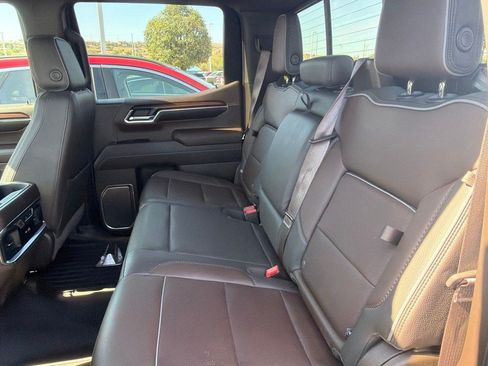 Used 2024 GMC Sierra 1500 Denali w/ Denali Reserve Package AWD/4WD image 3