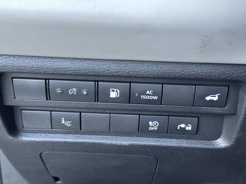 Used 2024 Mitsubishi Outlander SEL image 29